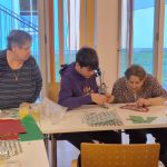 Weihnachtliches Basteln im Altersheim
